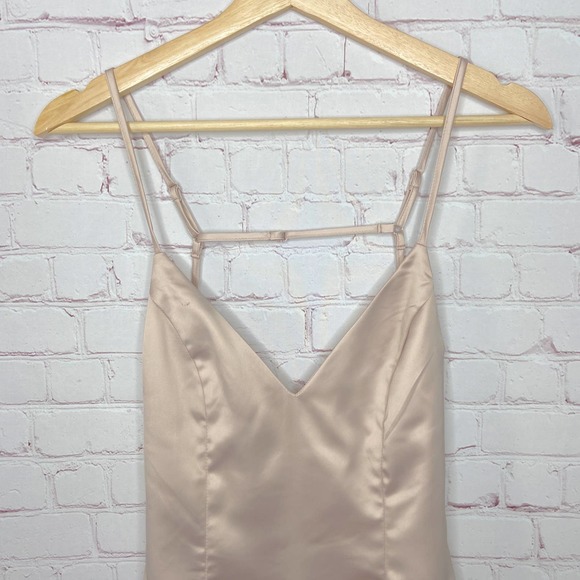 Superdown Nicole Mini Dress Nude Beige Womens XS New Flawed Slip Satin Cocktail - Picture 6 of 12